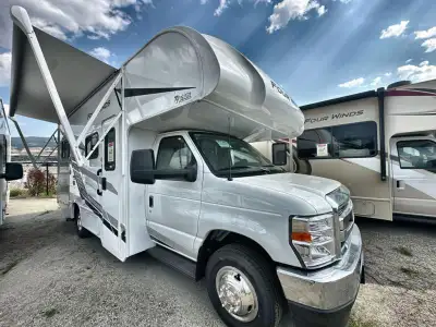 Thor Motor Coach Four Winds ESpec Class C gas motorhome 21Z highlights: Full-Size Bed Closet Dream D...