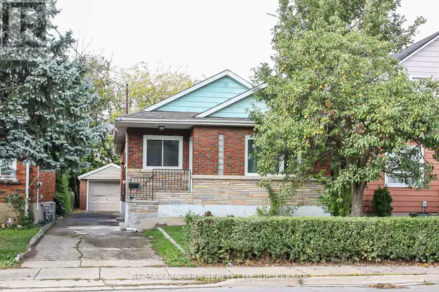 261 VINE STREET St. Catharines (Fairview), Ontario62864372602499121