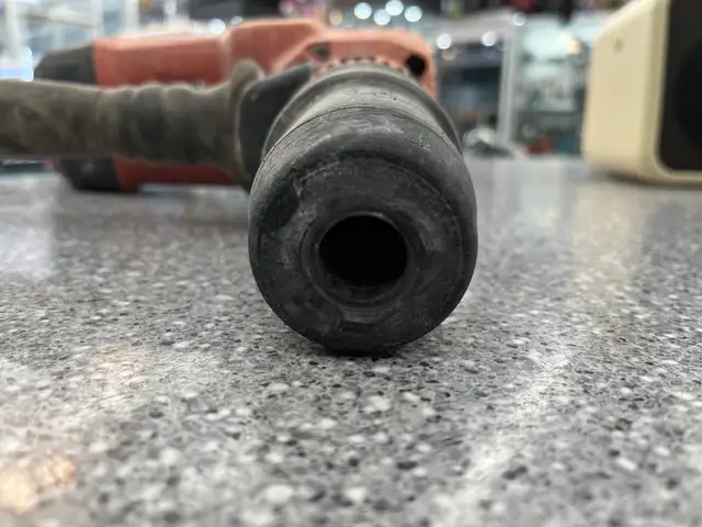 Hilti TE 60 Rotary Hammer Drill in Power Tools in City of Toronto - Image 4