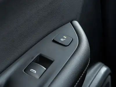 2023 Chevrolet Blazer Premier AWD | V6 | Panoramic Roof | Bos..., View more