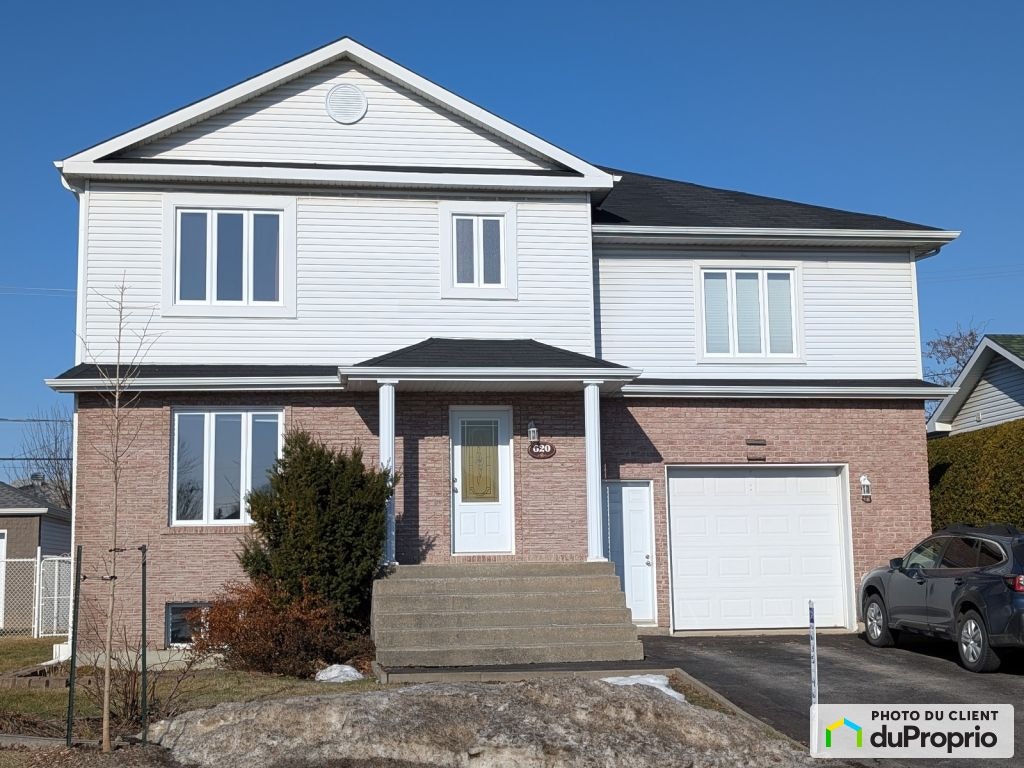 $799,000 - 2 Storey for sale in Ste-Catherine — photo 1