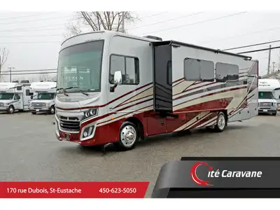 Fleetwood Bounder 33C 2 extensions Ce Vr A Classe A de 34.3 de long est équipé d'un moteur Ford 7.3...