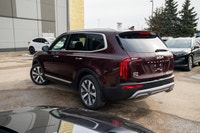 This 2022 Kia Telluride SX is a well-maintained, family-friendly SUV that balances day-to-day practi... (image 2)