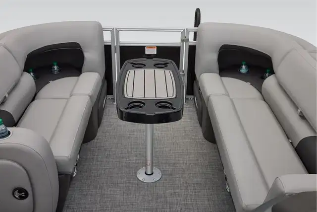 2026 Sun Tracker SportFish 22 XP3 TRITOON-ponton boat in Powerboats & Motorboats in Vernon - Image 11