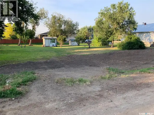 540 ALEXANDRIA AVENUE Bethune, Saskatchewan in Land for Sale in Moose Jaw - Image 5