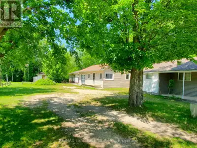 ABC Cottages - A unique opportunity in Sauble Beach! This beloved multi-cottage family compound, che...