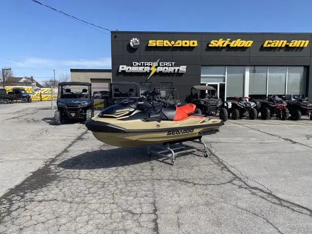 2025 Sea-Doo RXT-X 325 Metallic Tan Lava Red Premium in Personal Watercraft in Cornwall - Image 2