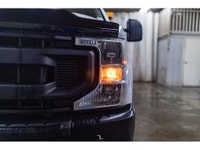 **ACCIDENT FREE - MECHANICALLY CERTIFIED** 47,646 KM This 2021 Ford F-350 4x4 Crew Cab XL Deck is po... (image 4)