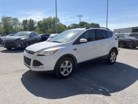 Le Ford Escape SE 2015 est un VUS compact polyvalent qui offre un excellent équilibre entre confort,... (image 6)