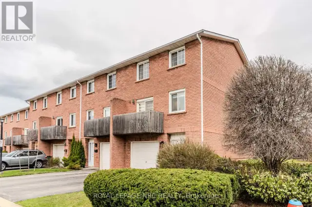 18 - 29 HERITAGE DRIVE Hamilton (Stoney Creek), Ontario628637942270731213