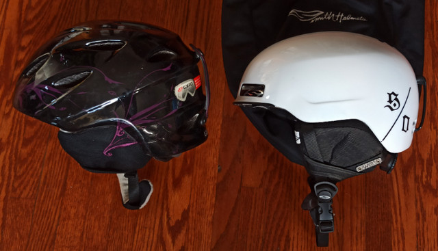 SMITH & GIRO SKI AND SNOWBOARD HELMETS in Ski in City of Toronto