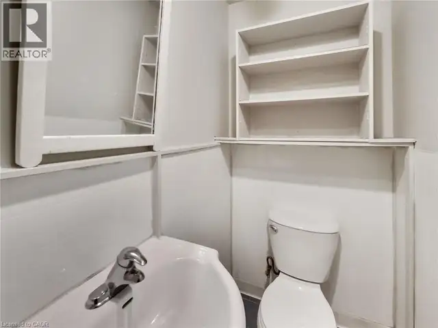 443 WENTWORTH Street N Hamilton, Ontario in Commercial & Office Space for Sale in Mississauga / Peel Region - Image 26