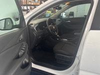 New Price! 2025 Buick Encore GX Preferred AWD Preferred | Comfort Pkg | Low Kms | Zacks Certified. 9... (image 9)