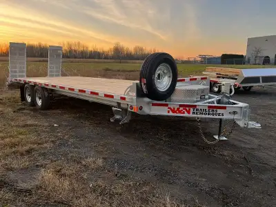 VEND: Remorque Cargo fermer 1 simple essieu ou 2 double essieux tandem fermée ferme pied enclosed tr...