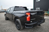 2023 Chevrolet Silverado 1500 RST 4x4 – Turbo Power & Modern Luxury! Ready to turn heads and tackle... (image 1)