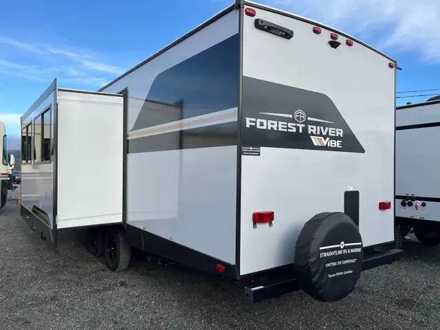 2026 Forest River VIBE EXTREME LITE in Travel Trailers & Campers in Terrace - Image 4