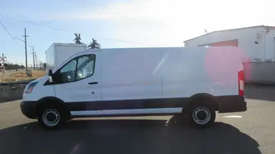 2017 FORD TRANSIT T-150 CARGO VAN.. Amvic Licenced... - CARGO VAN - 3.5L V6 GAS - Transmission Autom...