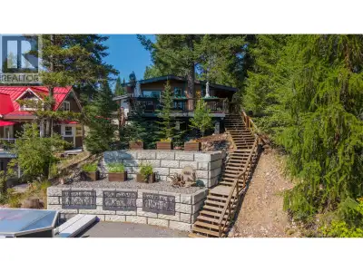 Charming Home Just Steps from Rosen Lake! Welcome to your own mountain retreat! This move-in ready 2...