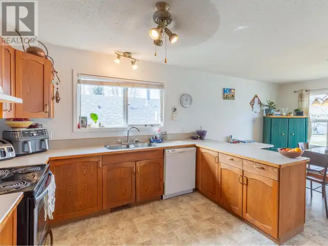 3566 16TH AVENUE Smithers, British Columbia in Houses for Sale in Smithers - Image 6