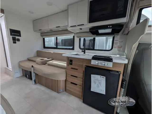 2027 Thor Motor Coach Chateau 19X in RVs & Motorhomes in Edmonton - Image 9