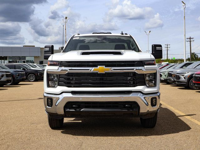 2025 Chevrolet Silverado 3500HD LT in Cars & Trucks in Edmonton - Image 3