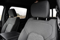 This Ram 1500 has a powerful Regular Unleaded V-6 3.6 L/220 engine powering this Automatic transmiss... (image 9)