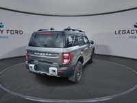 *Leather Seats, Heated Seats, SiriusXM, Apple CarPlay, Android Auto!* If you want true off-road rugg... (image 7)