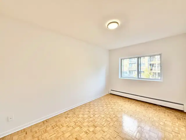 3 et demi à Verdun - électros et chauffage inclus - Dispo mtn in Long Term Rentals in City of Montréal - Image 9