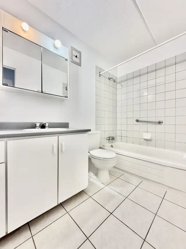 4.5 à Trois-Rivières disponibles maintenant, tout inclus in Long Term Rentals in Trois-Rivières - Image 12
