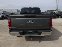 *Climate Control, SYNC 4, Remote Keyless Entry, Mobile Hotspot, Blind Spot Detection!* From powerful... (image 4)