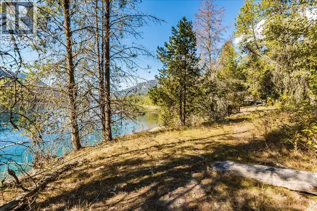 3788 Broadwater Road Castlegar, British Columbia in Houses for Sale in Nelson - Image 39