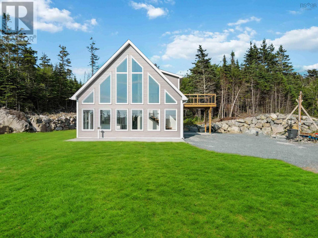 23 Williams Road Ostrea Lake, Nova Scotia in Houses for Sale in Dartmouth - Image 2