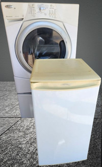 Laundry Pedestal + Washer + Dryer + Fridge + Microwave $450