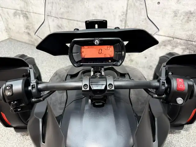 2021 Can-Am Ryker 900 ACE | Valise in Street, Cruisers & Choppers in Saguenay - Image 6