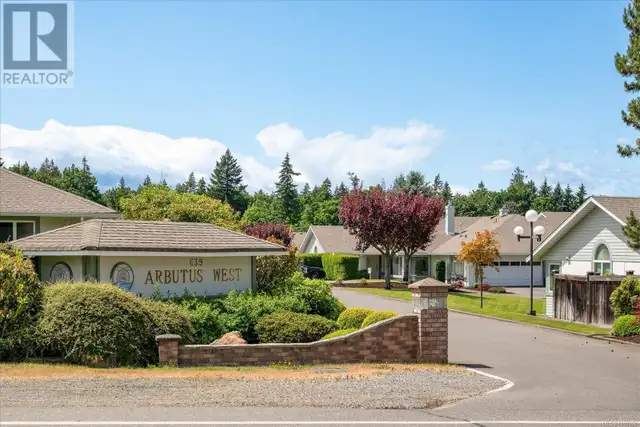 7 639 Arbutus St Qualicum Beach, British Columbia in Condos for Sale in Parksville / Qualicum Beach - Image 4