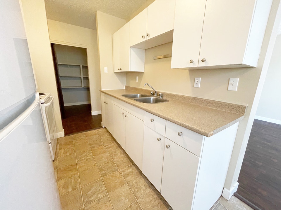 Manning Place Apartments - 1 Bedroom 1 Bath Apartment for Rent 5