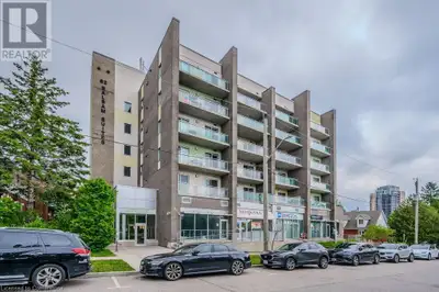 62 BALSAM Street Unit# B206 Waterloo, Ontario