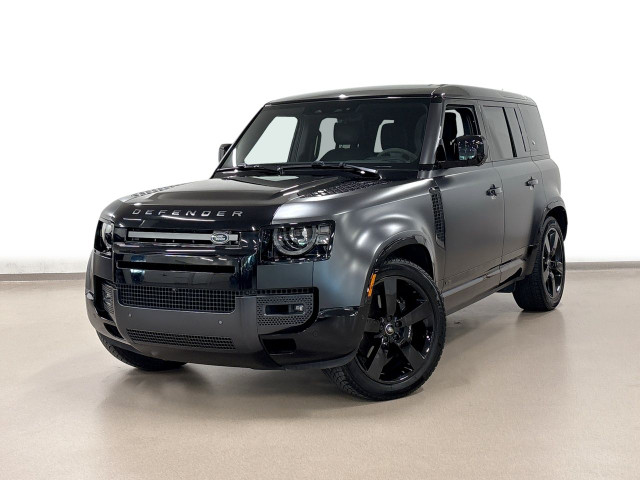 2023 Land Rover Defender 110 P525 Carpathian Edition (2) dans Autos et camions  à Ville de Montréal