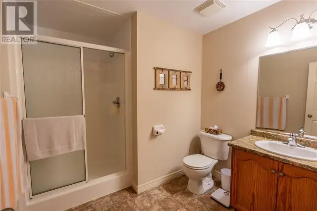 189 Stathis BOULEVARD Sarnia, Ontario in Houses for Sale in Sarnia - Image 26