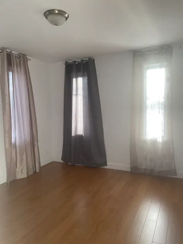 Magnifique condo 18e rue Limoilou pour Décembre in Long Term Rentals in Québec City - Image 9