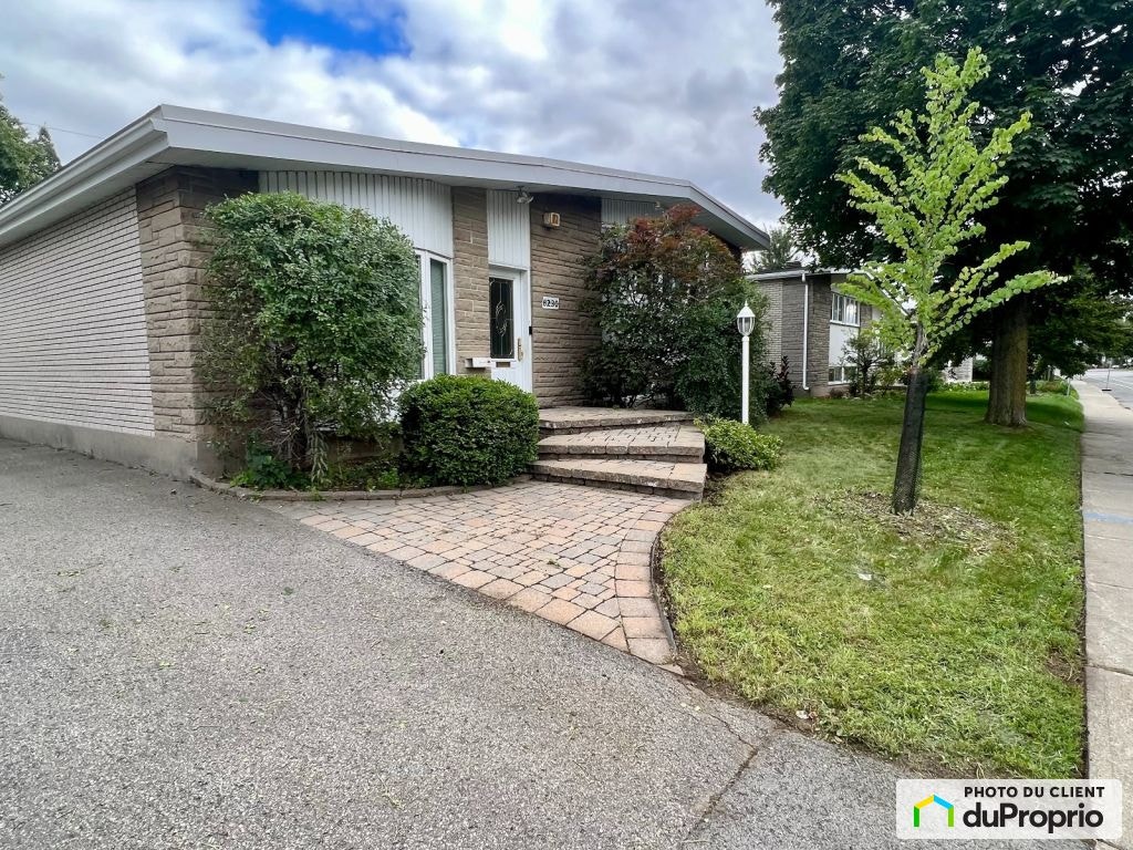 $784,500 - Split Level for sale in Anjou — photo 1