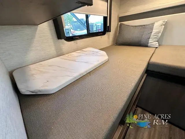 2025 Thor Motor Coach Four Winds Sprinter 24LV - Diesel in RVs & Motorhomes in Moncton - Image 31