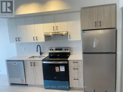 Welcome to Realm Condos in the heart of Burlington. This brand-new 1-bedroom, 1-bathroom suite offer...