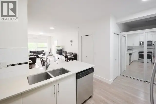305 22577 ROYAL CRESCENT Maple Ridge, British Columbia in Condos for Sale in Tricities/Pitt/Maple - Image 8