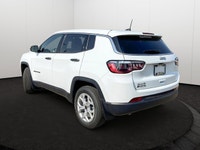 This Jeep Compass has a dependable EC1 2.0L DOHC I-4 DI turbo engine w/ESS engine powering this Auto... (image 3)