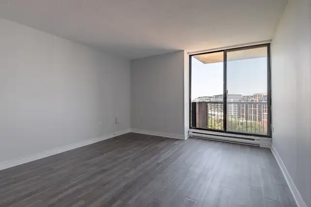 Spring Garden - Bachelor available at 5770 Spring Garden Road, H in Long Term Rentals in City of Halifax - Image 7