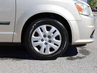 2014 Dodge Grand Caravan SE 3.6L V6 Spacious, practical, and built for family versatility, this 2014... (image 7)