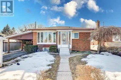 MAIN - 16 ROSEGLOR CRESCENT Toronto (Bendale), Ontario