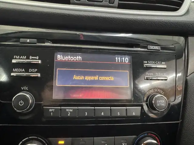 2016 Nissan Rogue FWD 4dr SV in Cars & Trucks in Longueuil / South Shore - Image 25