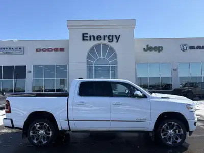 Meet the 2023 RAM 1500 Limited, a full-size used truck that brings premium comfort, strong V8 power,...
